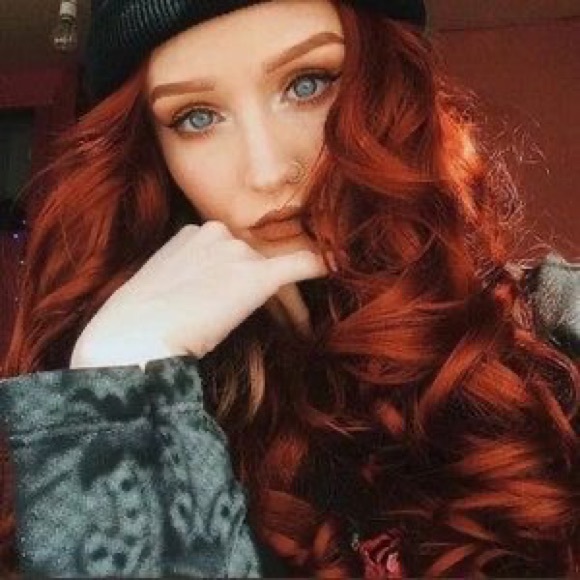 - 💫 22” COPPER RED BODY WAVY LACE FRONT WIG *NEW*